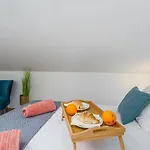 Modernes Nur 250 Meter Zum Mit Privatem Balkon, Grill, Wifi Апартаменты Пореч